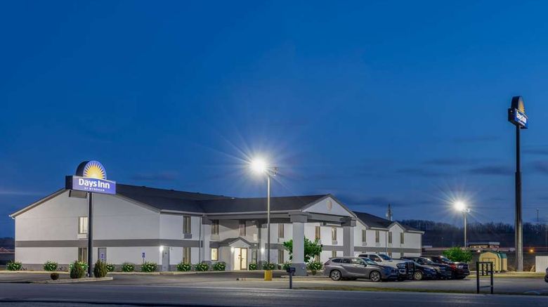 <b>Days Inn by Wyndham Grayson Exterior</b>. Images powered by <a href="https://iceportal.shijigroup.com/" title="IcePortal" target="_blank">IcePortal</a>.