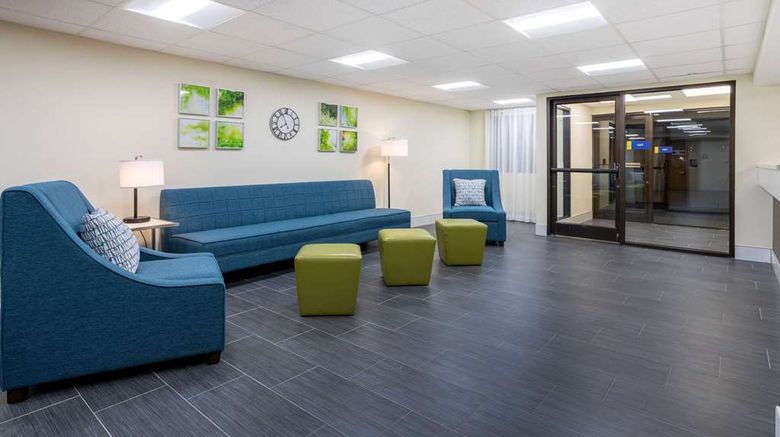 <b>Days Inn by Wyndham Grayson Lobby</b>. Images powered by <a href="https://iceportal.shijigroup.com/" title="IcePortal" target="_blank">IcePortal</a>.