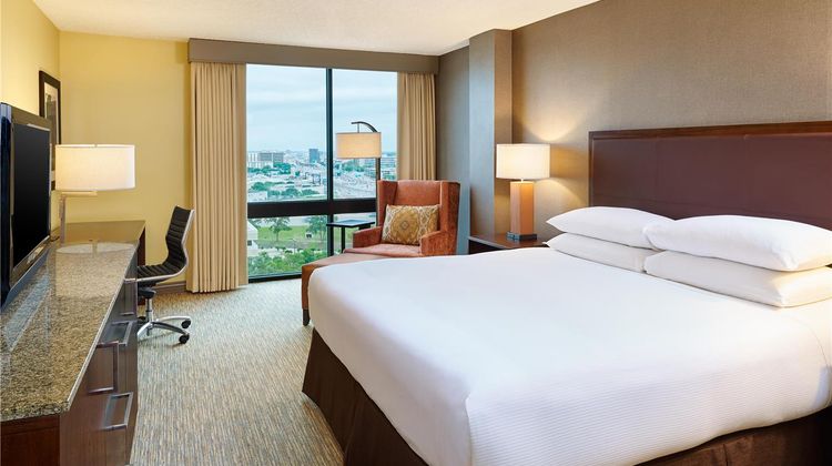 DoubleTree by Hilton San Antonio Airport Room
