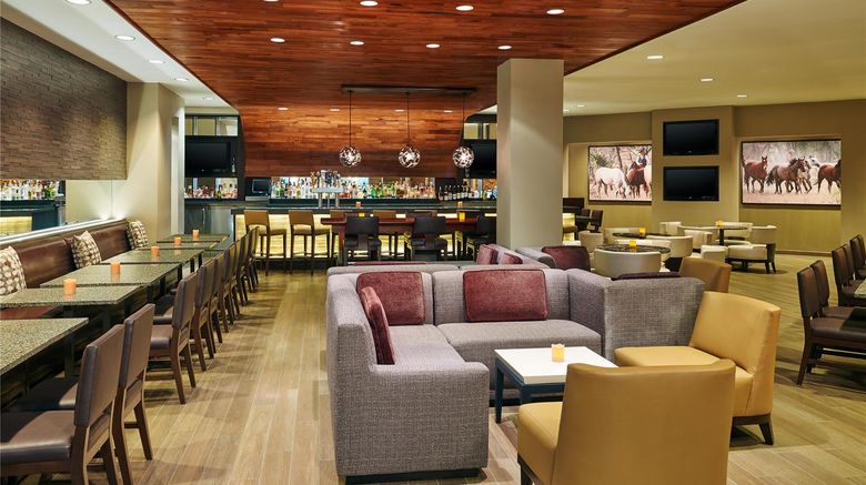 <b>DoubleTree by Hilton San Antonio Airport Restaurant</b>. Images powered by <a href="https://iceportal.shijigroup.com/" title="IcePortal" target="_blank">IcePortal</a>.