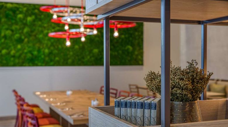 <b>IntercityHotel Berlin Airport BER T 1+2 Restaurant</b>. Images powered by <a href="https://iceportal.shijigroup.com/" title="IcePortal" target="_blank">IcePortal</a>.