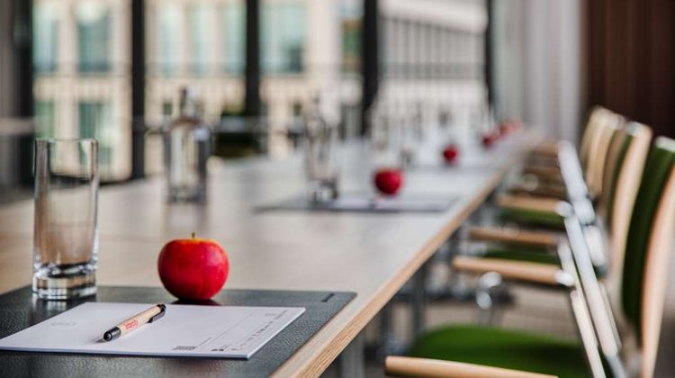 IntercityHotel Berlin Airport BER T 1+2 Meeting