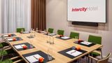 <b>IntercityHotel Berlin Airport BER T 1+2 Meeting</b>. Images powered by <a href="https://iceportal.shijigroup.com/" title="IcePortal" target="_blank">IcePortal</a>.