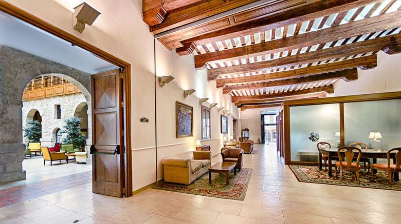 <b>Hotel Convento Las Claras Ballroom</b>. Images powered by <a href="https://iceportal.shijigroup.com/" title="IcePortal" target="_blank">IcePortal</a>.
