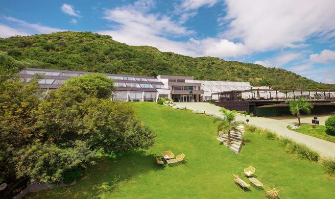 Pinares Del Cerro Resort & Suites Exterior