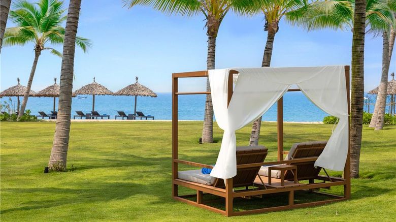 <b>Wyndham Hoi An Royal Beachfront Resort Pool</b>. Images powered by <a href="https://iceportal.shijigroup.com/" title="IcePortal" target="_blank">IcePortal</a>.