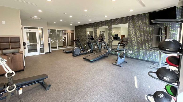 <b>La Quinta Inn & Stes by Wyndham Valdosta Health</b>. Images powered by <a href="https://iceportal.shijigroup.com/" title="IcePortal" target="_blank">IcePortal</a>.