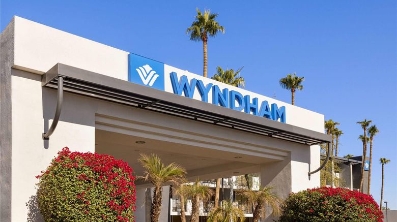 <b>Wyndham Phoenix Airport/Tempe Exterior</b>. Images powered by <a href="https://iceportal.shijigroup.com/" title="IcePortal" target="_blank">IcePortal</a>.