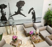 Hotel de la Tour Maubourg Lobby