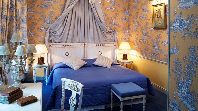 <b>Hotel Saint Jacques Room</b>. Images powered by <a href="https://iceportal.shijigroup.com/" title="IcePortal" target="_blank">IcePortal</a>.