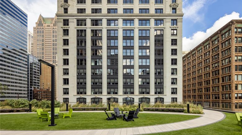 <b>Hilton Garden Inn Chicago Central Loop Exterior</b>. Images powered by <a href="https://iceportal.shijigroup.com/" title="IcePortal" target="_blank">IcePortal</a>.