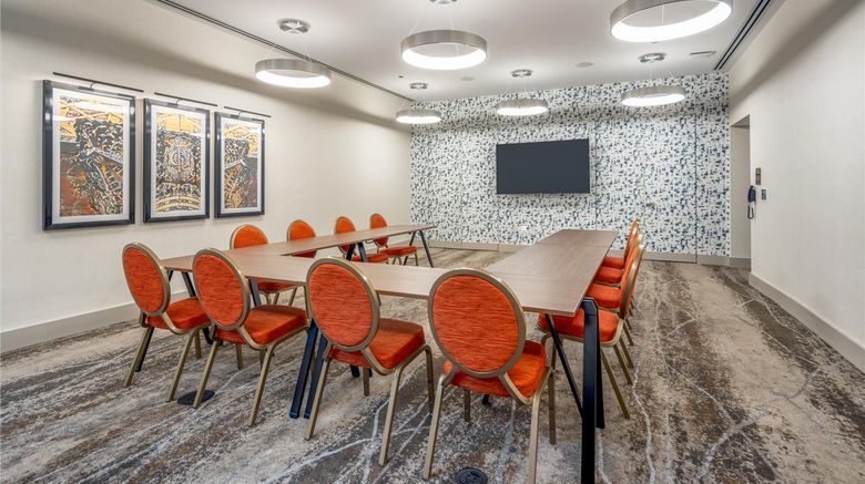 <b>Hilton Garden Inn Chicago Central Loop Meeting</b>. Images powered by <a href="https://iceportal.shijigroup.com/" title="IcePortal" target="_blank">IcePortal</a>.