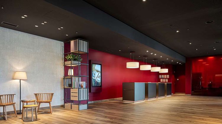 IntercityHotel Geneva Lobby