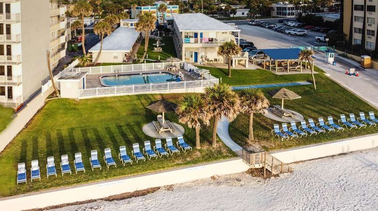 Ocean Court Motel Beach
