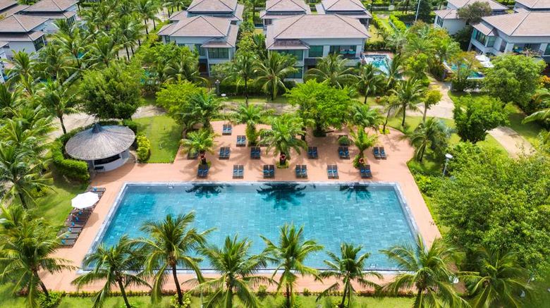 <b>Best Western Premier Sonasea Villas Pool</b>. Images powered by <a href="https://iceportal.shijigroup.com/" title="IcePortal" target="_blank">IcePortal</a>.