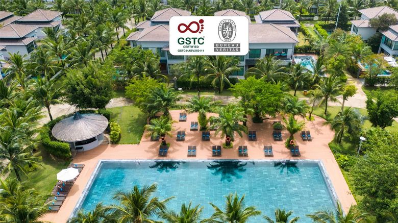 <b>Best Western Premier Sonasea Villas Pool</b>. Images powered by <a href="https://iceportal.shijigroup.com/" title="IcePortal" target="_blank">IcePortal</a>.