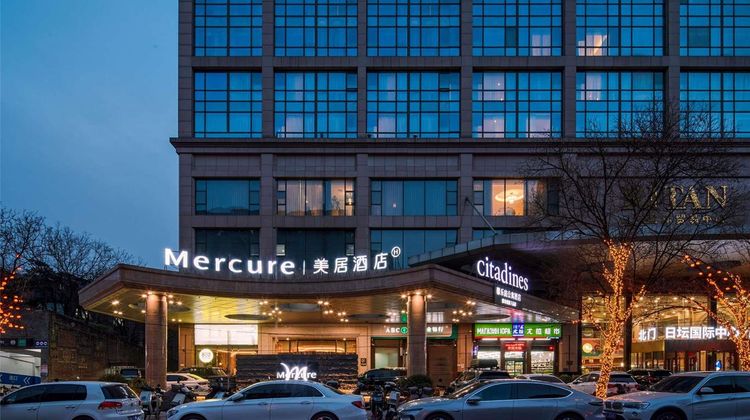 Mercure Beijing CBD Exterior