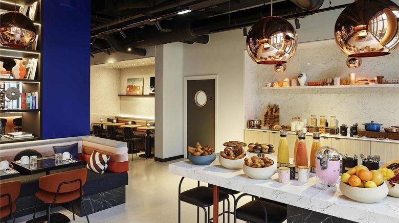 <b>TRIBE Paris Saint Ouen Restaurant</b>. Images powered by <a href="https://iceportal.shijigroup.com/" title="IcePortal" target="_blank">IcePortal</a>.