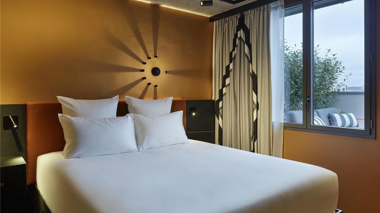 <b>TRIBE Paris Saint Ouen Room</b>. Images powered by <a href="https://iceportal.shijigroup.com/" title="IcePortal" target="_blank">IcePortal</a>.