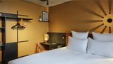 TRIBE Paris Saint Ouen Room