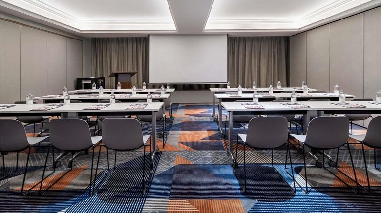 <b>Mercure Guangzhou Baiyun Int'l Airport Meeting</b>. Images powered by <a href="https://iceportal.shijigroup.com/" title="IcePortal" target="_blank">IcePortal</a>.