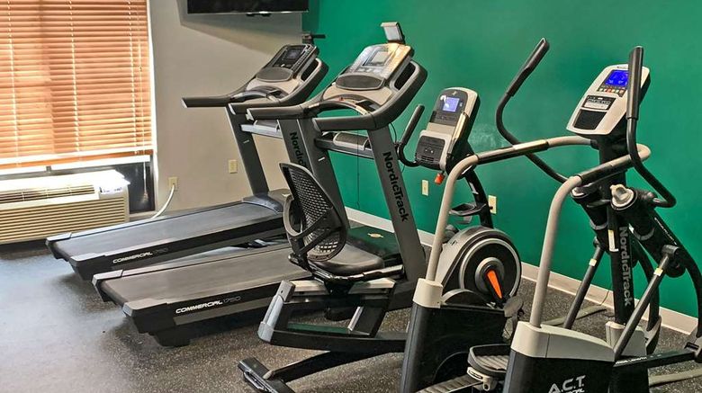 <b>Comfort Inn & Suites Columbus North Health</b>. Images powered by <a href="https://iceportal.shijigroup.com/" title="IcePortal" target="_blank">IcePortal</a>.