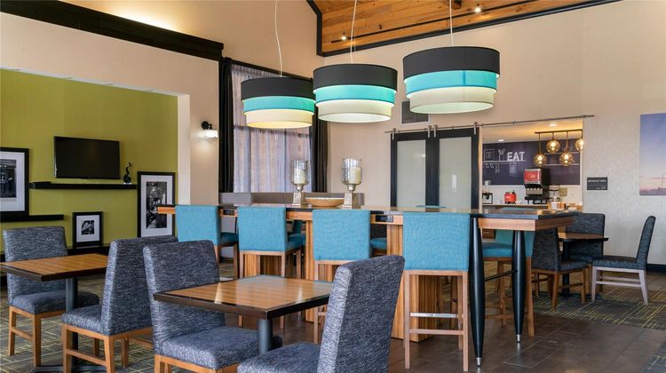 Comfort Inn & Suites North Toledo Restaurant