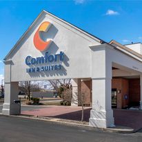 Comfort Inn & Suites North Toledo