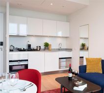Premier Suites Plus Amsterdam Room