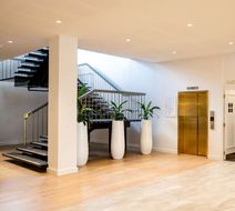 Hotel Alba Adelaide Lobby