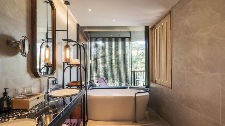 <b>ANdAZ Pattaya Jomtien Beach Room</b>. Images powered by <a href="https://iceportal.shijigroup.com/" title="IcePortal" target="_blank">IcePortal</a>.