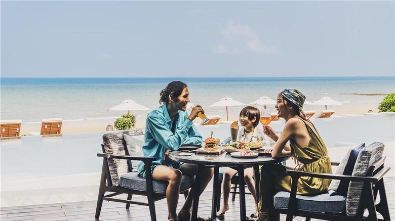 <b>ANdAZ Pattaya Jomtien Beach Restaurant</b>. Images powered by <a href="https://iceportal.shijigroup.com/" title="IcePortal" target="_blank">IcePortal</a>.