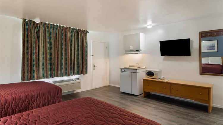 Rodeway Inn & Suites Historic Downtown Room