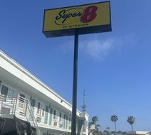 Super 8 by Wyndham Oceanside Downtown Exterior