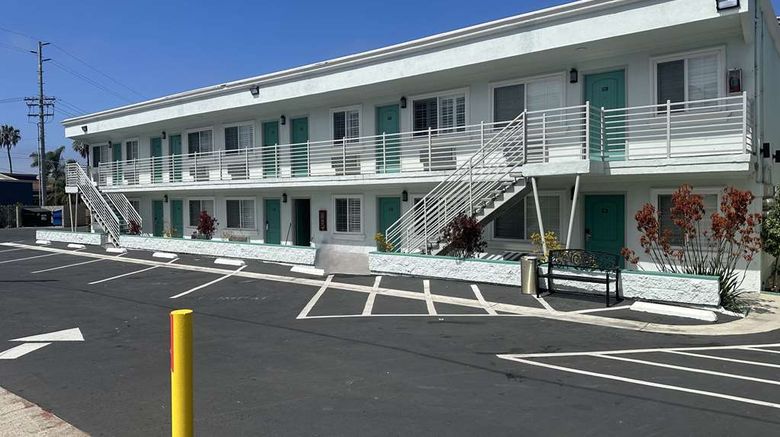 <b>Super 8 by Wyndham Oceanside Downtown Exterior</b>. Images powered by <a href="https://iceportal.shijigroup.com/" title="IcePortal" target="_blank">IcePortal</a>.