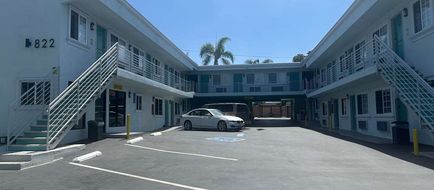 Super 8 by Wyndham Oceanside Downtown Exterior