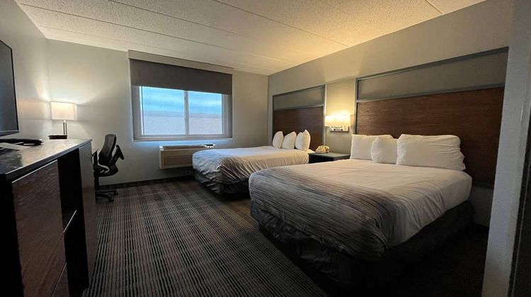 AmericInn by Wyndham Ladysmith Room
