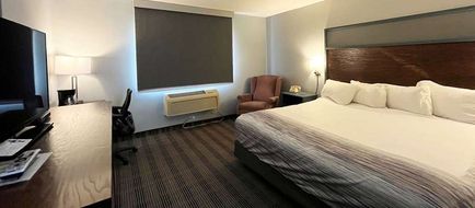 AmericInn by Wyndham Ladysmith Room