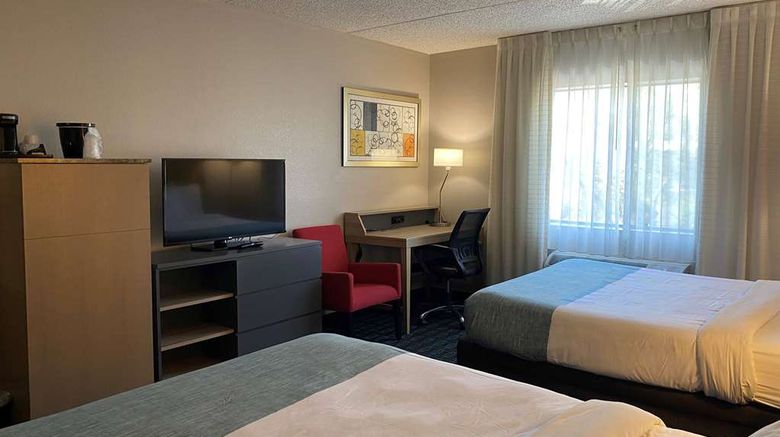 <b>Wingate by Wyndham Chandler Room</b>. Images powered by <a href="https://iceportal.shijigroup.com/" title="IcePortal" target="_blank">IcePortal</a>.