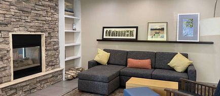 Wingate by Wyndham Chandler Lobby