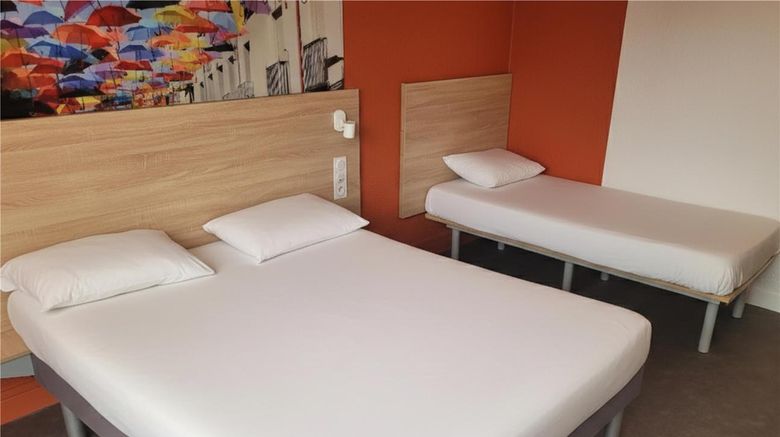 <b>Ibis Budget Lyon Dardilly Room</b>. Images powered by <a href="https://iceportal.shijigroup.com/" title="IcePortal" target="_blank">IcePortal</a>.