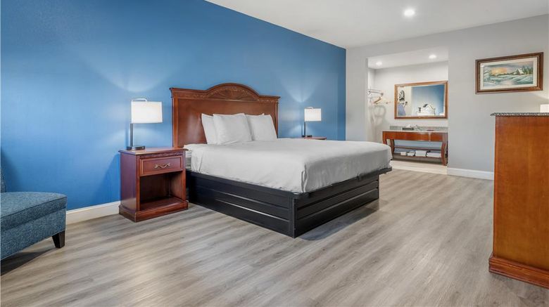 <b>SureStay Hotel by Best Western McAlester Room</b>. Images powered by <a href="https://iceportal.shijigroup.com/" title="IcePortal" target="_blank">IcePortal</a>.