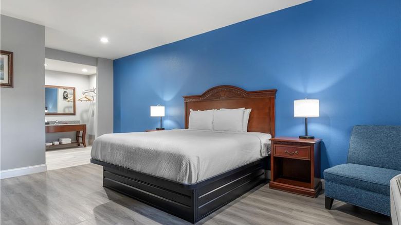<b>SureStay Hotel by Best Western McAlester Room</b>. Images powered by <a href="https://iceportal.shijigroup.com/" title="IcePortal" target="_blank">IcePortal</a>.