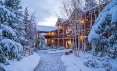 Buffalo Mountain Lodge