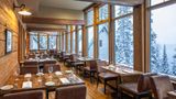 <b>Emerald Lake Lodge Restaurant</b>. Images powered by <a href="https://iceportal.shijigroup.com/" title="IcePortal" target="_blank">IcePortal</a>.