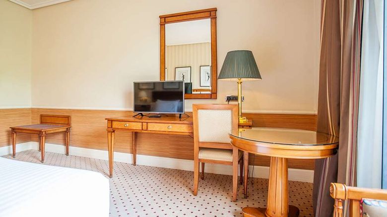 <b>Valladolid Recoletos Room</b>. Images powered by <a href="https://iceportal.shijigroup.com/" title="IcePortal" target="_blank">IcePortal</a>.