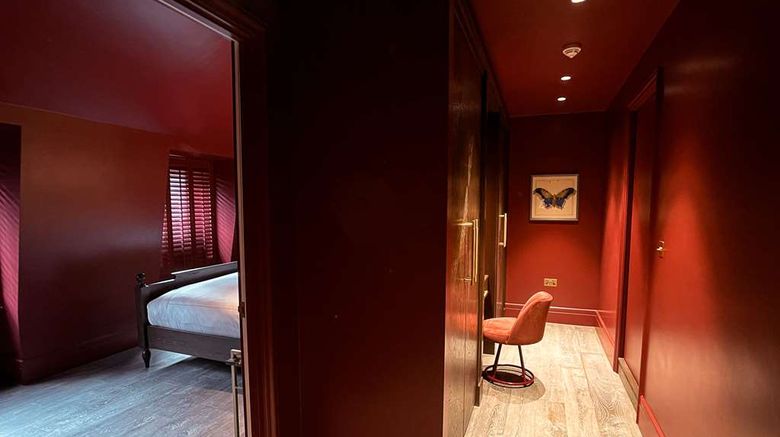 <b>Sun Street Hotel Suite</b>. Images powered by <a href="https://iceportal.shijigroup.com/" title="IcePortal" target="_blank">IcePortal</a>.
