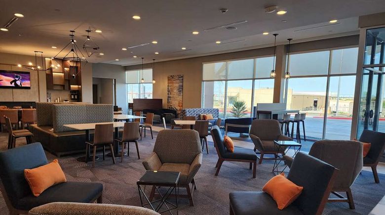 <b>Hawthorn Suites by Wyndham Del Rio Lobby</b>. Images powered by <a href="https://iceportal.shijigroup.com/" title="IcePortal" target="_blank">IcePortal</a>.