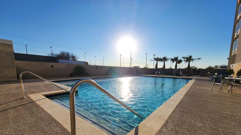 <b>Hawthorn Suites by Wyndham Del Rio Pool</b>. Images powered by <a href="https://iceportal.shijigroup.com/" title="IcePortal" target="_blank">IcePortal</a>.