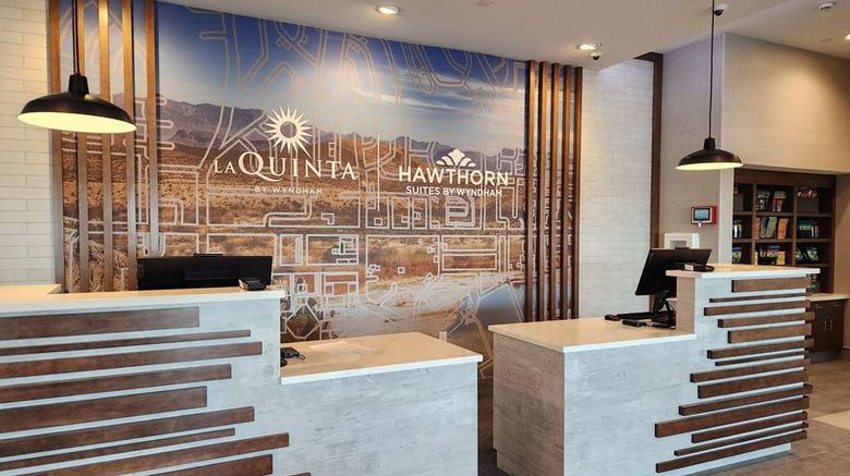 <b>Hawthorn Suites by Wyndham Del Rio Lobby</b>. Images powered by <a href="https://iceportal.shijigroup.com/" title="IcePortal" target="_blank">IcePortal</a>.